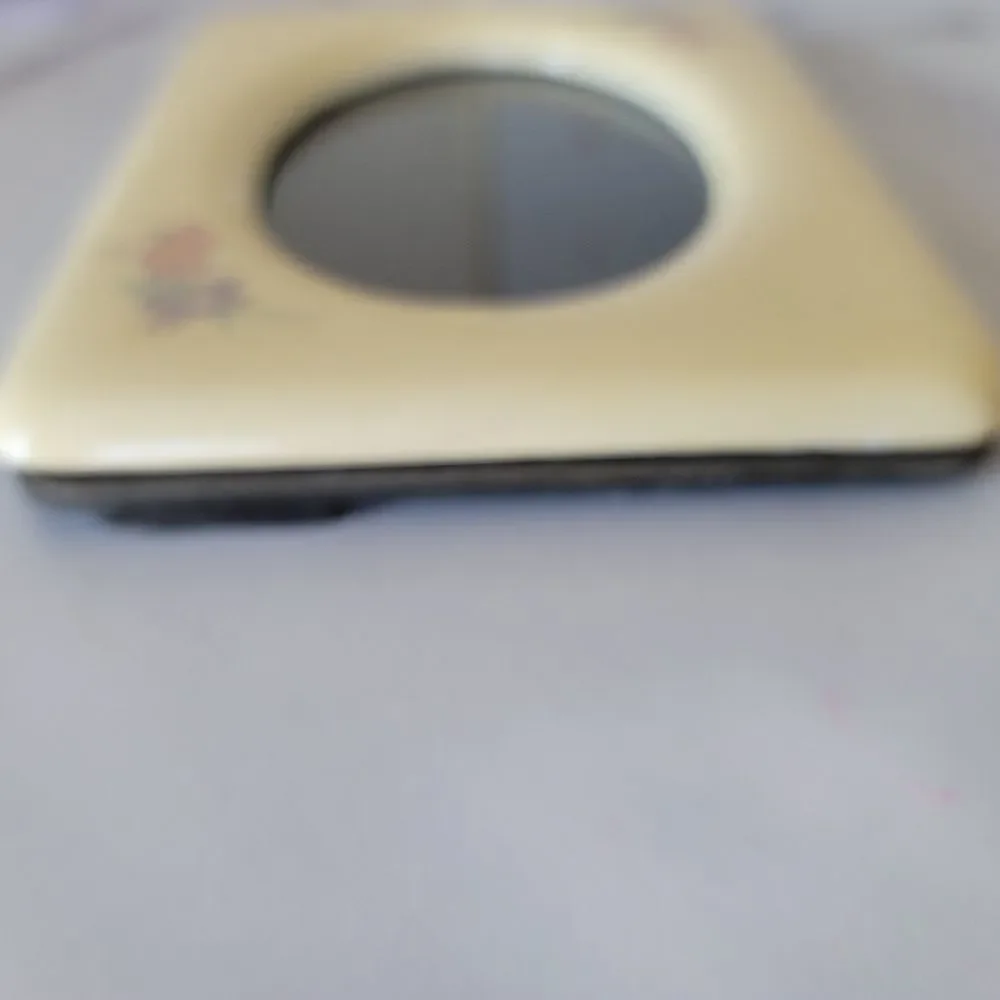Vintage 90s picture frame floral cream pastel
